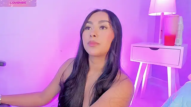 Cameliaa Smiith online show from 12.03.25