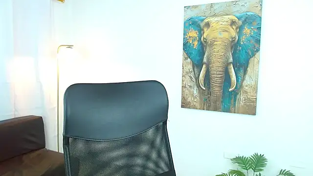 maiki18  online show from 10.23.25