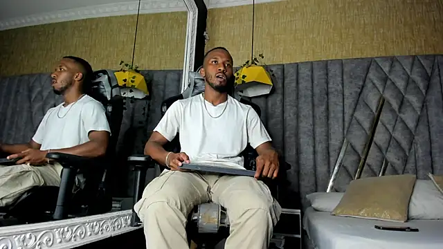 JamesParck online show from 03.17.26