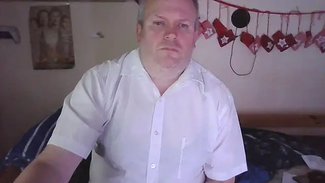 Snapshot of ShyBoy1982 chatting on 01.26.25 ShyBoy1982 online show from 01.26.25