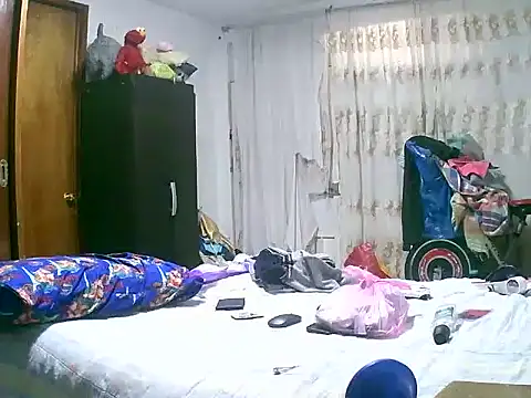 Snapshot of jperezofficial1 chatting on 09.09.25 jperezofficial1 online show from 09.09.25