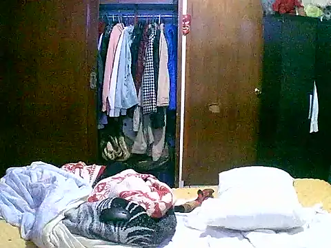 Snapshot of jperezofficial1 chatting on 09.10.25 jperezofficial1 online show from 09.10.25