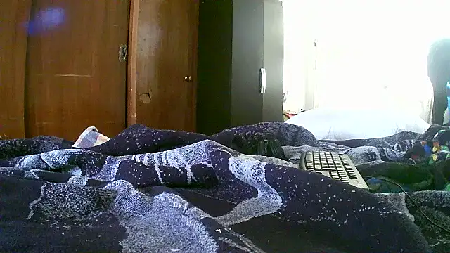 Snapshot of jperezofficial1 chatting on 09.15.25 jperezofficial1 online show from 09.15.25