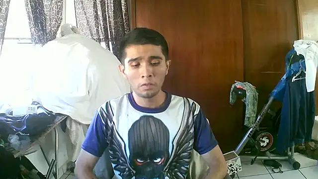 Snapshot of jperezofficial1 chatting on 10.19.25 jperezofficial1 online show from 10.19.25