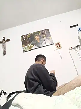 Snapshot of jperezofficial1 chatting on 11.24.25 jperezofficial1 online show from 11.24.25