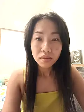 Snapshot of Sugar2k5 chatting on 01.21.25 Sugar2k5 online show from 01.21.25