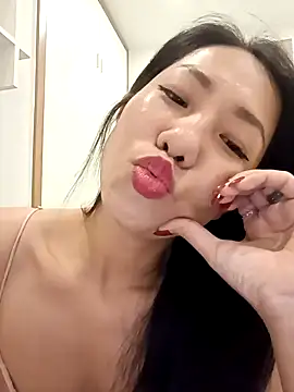 Snapshot of Sugar2k5 chatting on 02.06.25 Sugar2k5 online show from 02.06.25