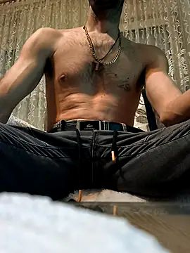 Snapshot of Cirkon1984 chatting on 02.21.25 Cirkon1984 online show from 02.21.25