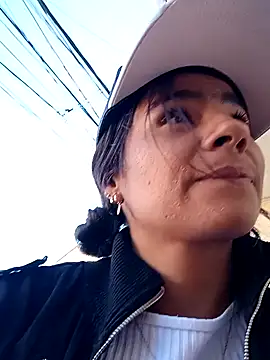 Leslly  online show from 01.06.25