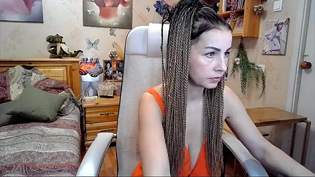 Kendra Mom online show from 02.11.25