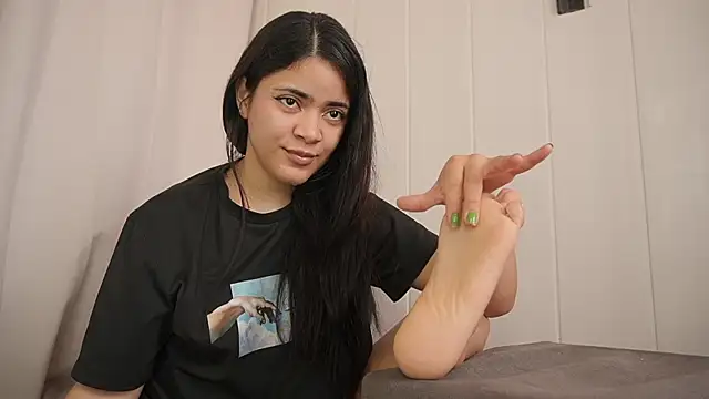 Feetgirl01 online show from 01.19.25