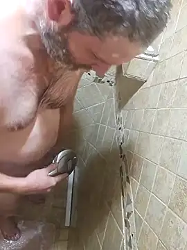 Snapshot of big-fun1981 chatting on 12.18.24 big-fun1981 online show from 12.18.24