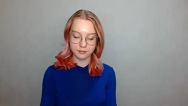 Snapshot of cindi_hot chatting on 12.07.24 cindi hot online show from 12.07.24