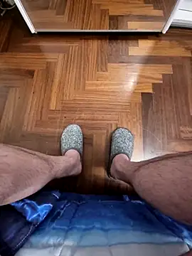 1ninefellababy online show from 12.21.25