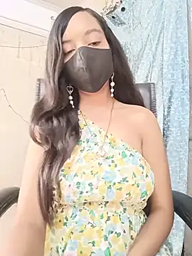 Snapshot of Parinaaz18 chatting on 07.17.26 Parinaaz18 online show from 07.17.26