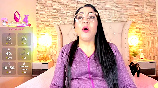 Gina Myers online show from 09.21.25