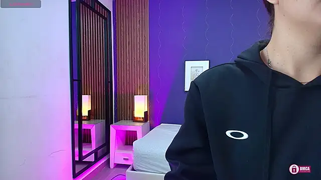 alina martinelli online show from 10.04.25