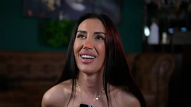 Snapshot of Evelyn_Evyyy chatting on 02.22.25 Evelyn Evyyy online show from 02.22.25