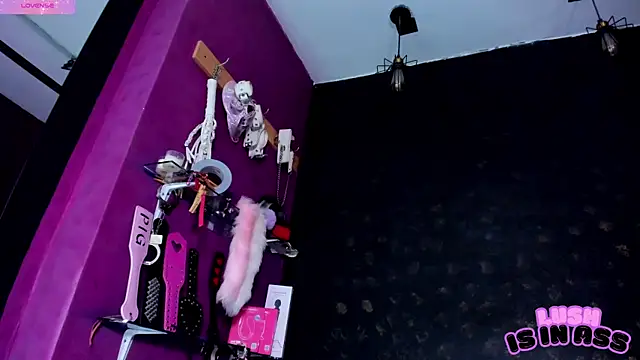 Alexa Slave online show from 04.11.26