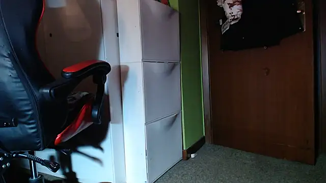 Snapshot of MASTERMONEY chatting on 01.01.25 MASTERMONEY online show from 01.01.25