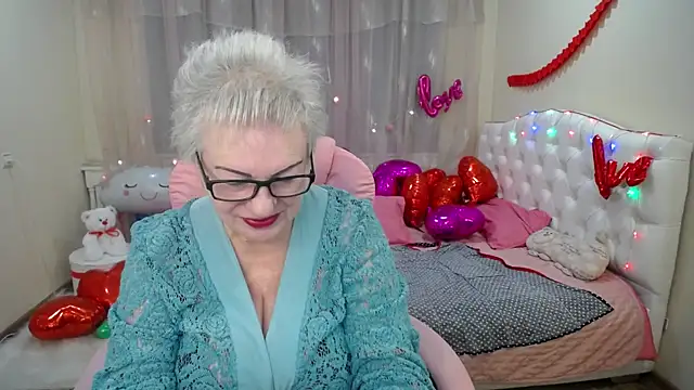 KayleSmoll online show from 02.07.25