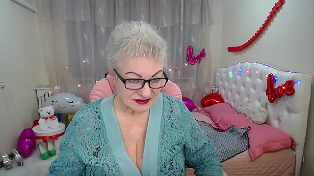 KayleSmoll online show from 03.07.25