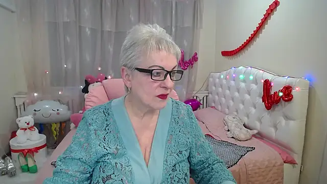 KayleSmoll online show from 03.13.25