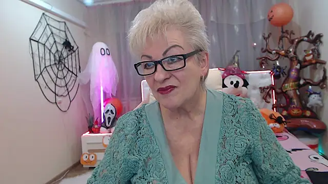 KayleSmoll online show from 11.05.25