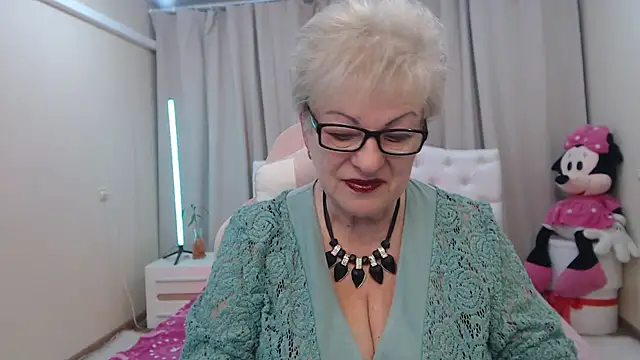 KayleSmoll online show from 05.08.26
