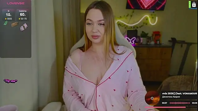 -LinaLove- online show from 04.18.26