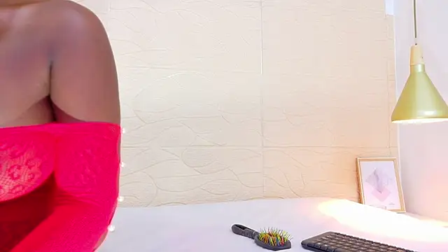 Shamiraa moore online show from 03.04.25