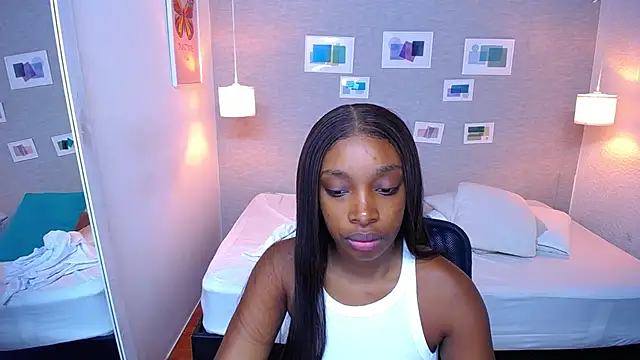 Shamiraa moore online show from 03.19.25