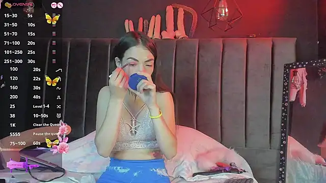 Snapshot of Alice_ch1 chatting on 01.18.25 Alice ch1 online show from 01.18.25