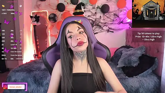 Snapshot of Alice_ch1 chatting on 10.18.25 Alice ch1 online show from 10.18.25