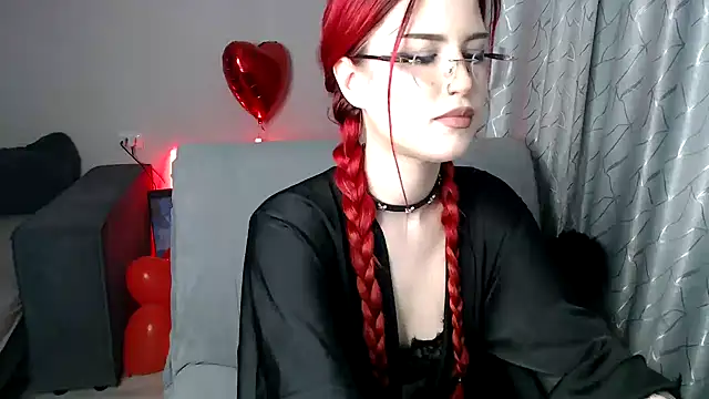 Snapshot of MikasaWaifu chatting on 02.14.25 MikasaWaifu online show from 02.14.25