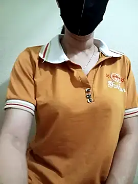 Snapshot of YunLem chatting on 03.16.25 YunLem online show from 03.16.25