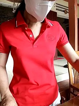 Snapshot of YunLem chatting on 10.27.25 YunLem online show from 10.27.25