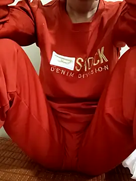 Snapshot of YunLem chatting on 11.02.25 YunLem online show from 11.02.25