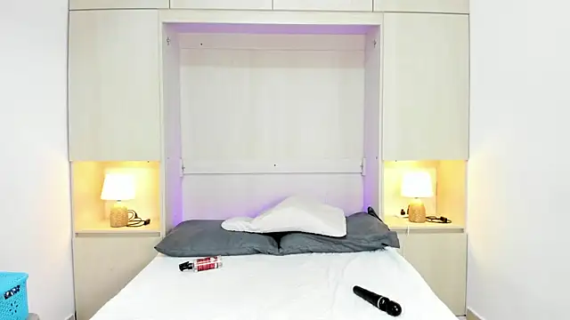 KendallRosse1 online show from 01.09.25