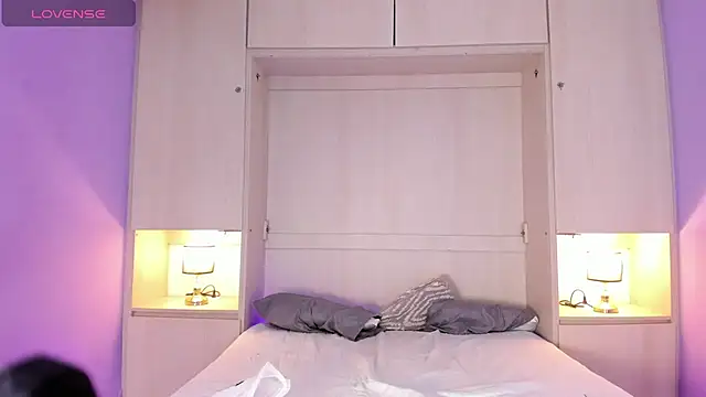 KendallRosse1 online show from 02.25.25