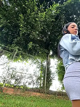 NAUGHTY LITTLE 18 online show from 01.07.26