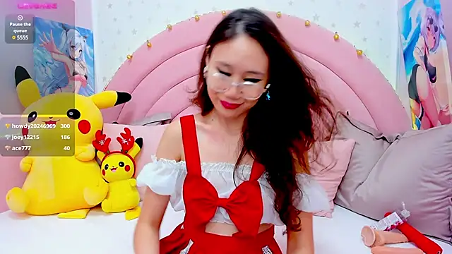 Snapshot of Nao__Chan_ chatting on 12.24.24 Nao Chan online show from 12.24.24