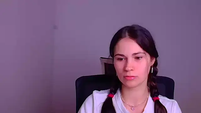 Loon Amore online show from 01.09.25