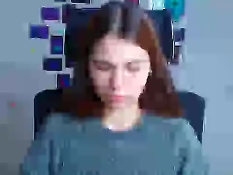 Snapshot of Loon_Amore chatting on 12.19.25 Loon Amore online show from 12.19.25