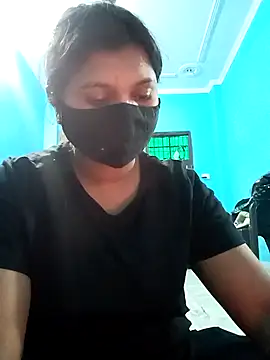 Snapshot of Priya-89 chatting on 12.18.24 Priya-89 online show from 12.18.24