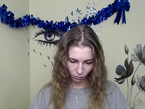 StrangerGi online show from 01.17.25