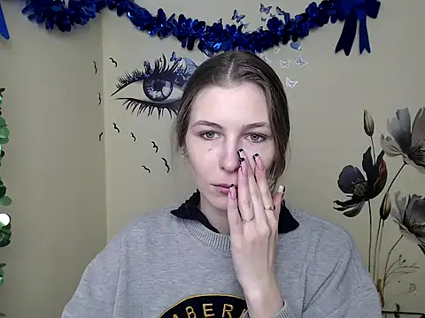 StrangerGi online show from 02.18.25