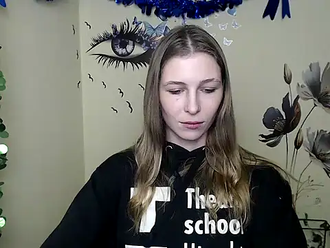 StrangerGi online show from 02.20.25