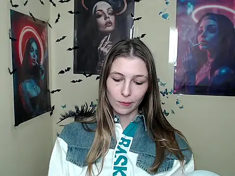 StrangerGi online show from 03.07.25