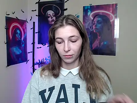 StrangerGi online show from 10.09.25